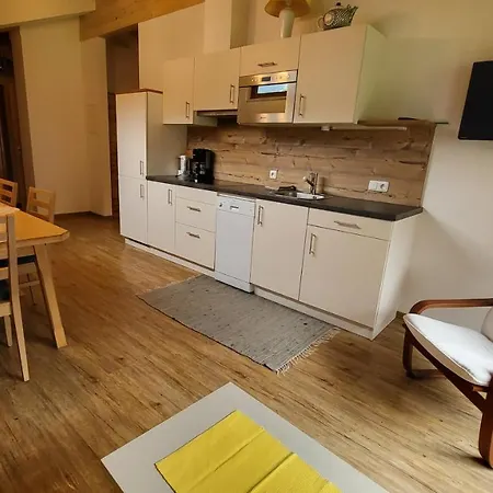 Haus Wechselberger 메이른호픈